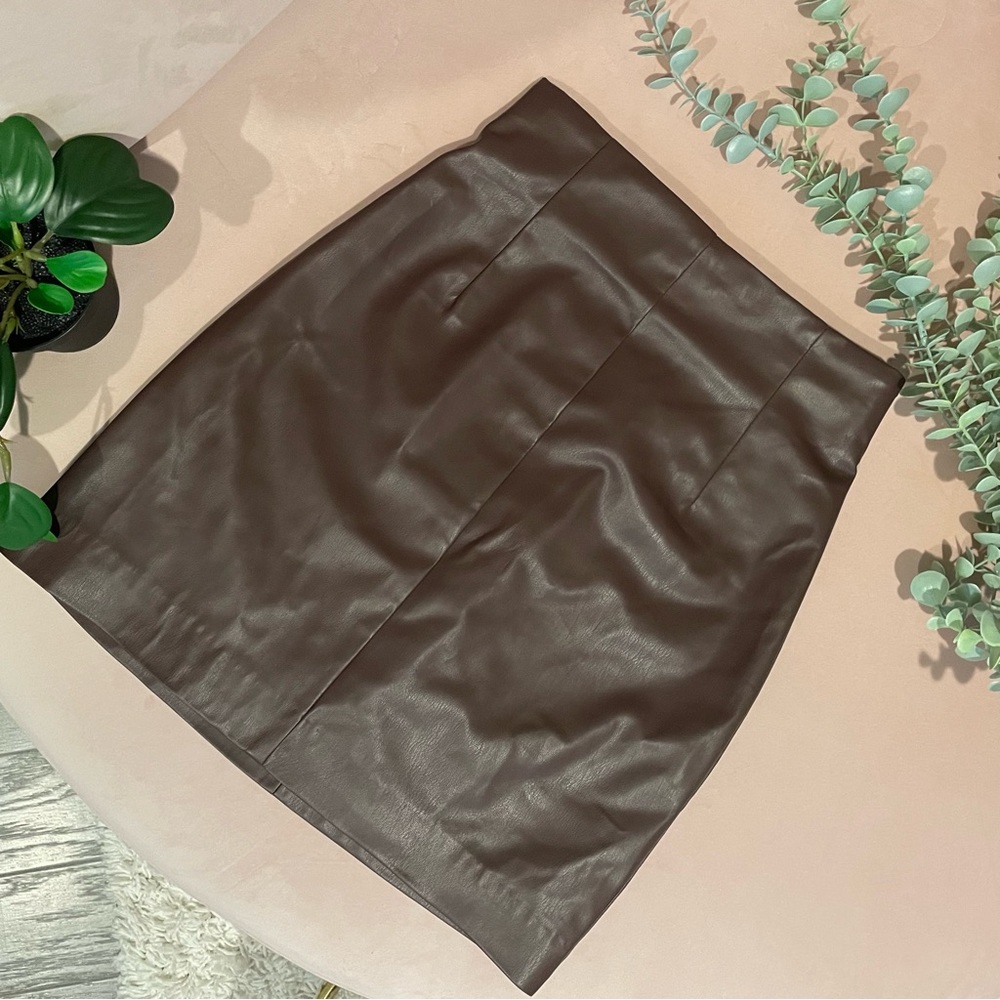 H&M - Faux Leather Skirt - Dark Brown - XS / 2